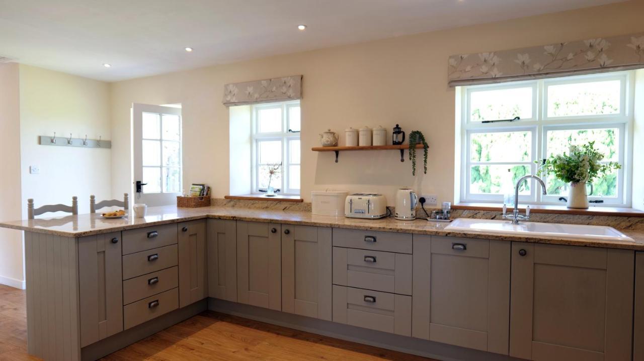Country Cottage With Far Reaching Views Presteigne Exterior photo